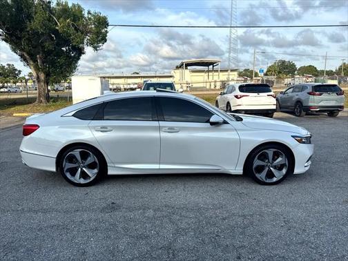 2019 Honda Accord Touring 2.0T