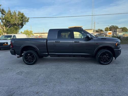 2022 RAM 2500 Limited Mega Cab 4x4 6'4' Box