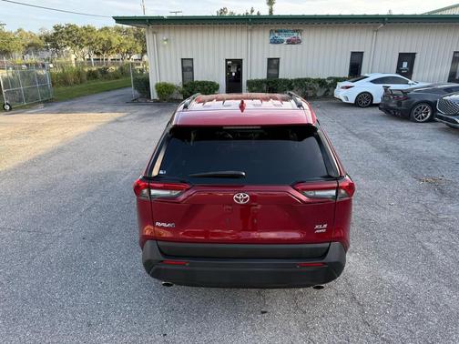 2019 Toyota RAV4 XLE