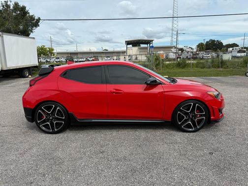 2022 Hyundai Veloster N Base