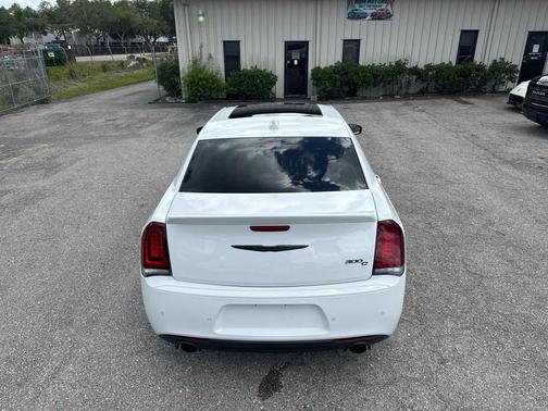 White 2023 Chrysler 300 C