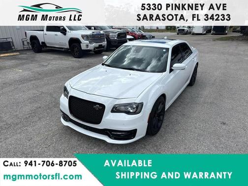 White 2023 Chrysler 300 C