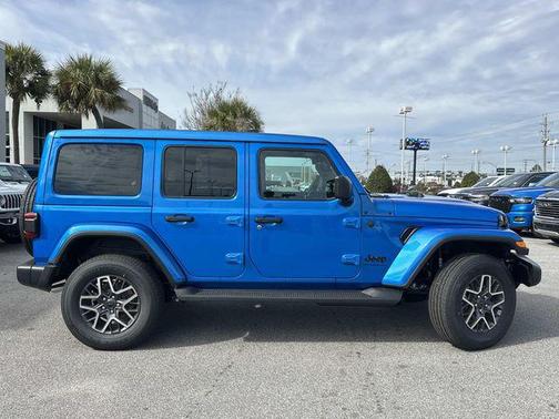 2026 Jeep Wrangler 4-Door Sahara 4x4