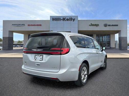 Silver Mist Clearcoat 2024 Chrysler Pacifica Limited
