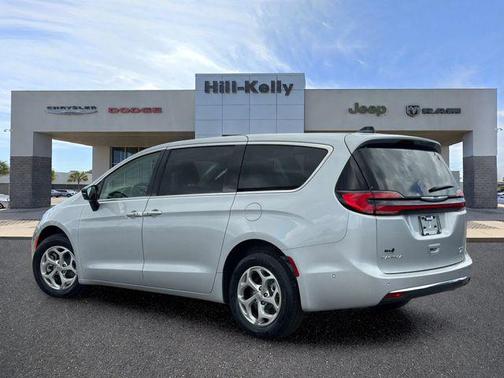 Silver Mist Clearcoat 2024 Chrysler Pacifica Limited
