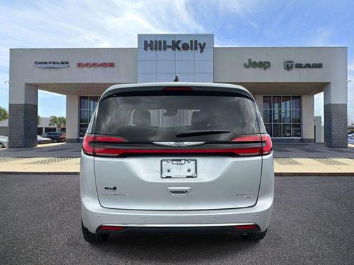Silver Mist Clearcoat 2024 Chrysler Pacifica Limited