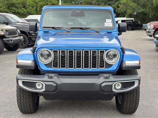 Hydro Blue Pearlcoat 2026 Jeep Wrangler 4-Door Sahara 4x4