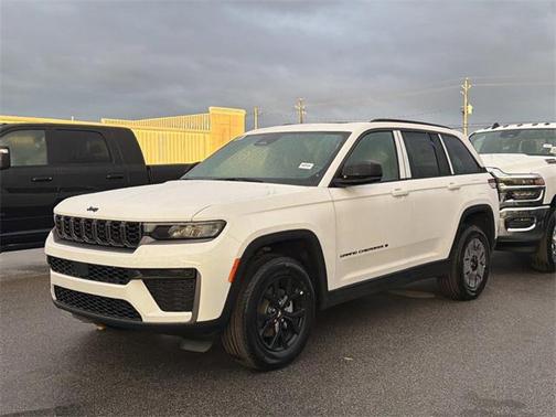 2026 Jeep Grand Cherokee Altitude