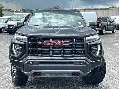2023 GMC Canyon Base