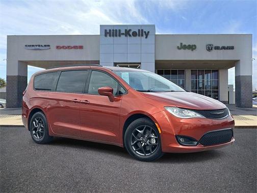 2018 Chrysler Pacifica Touring-L