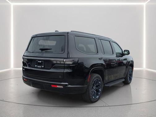 High Gloss Black 2026 Jeep Grand Wagoneer 4x4