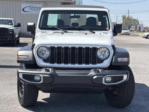 2025 Jeep Gladiator Sport