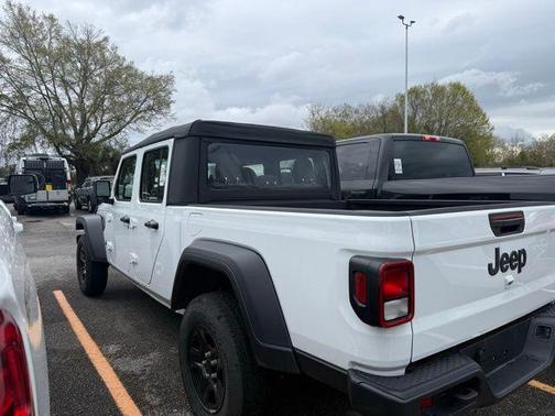 2025 Jeep Gladiator Sport