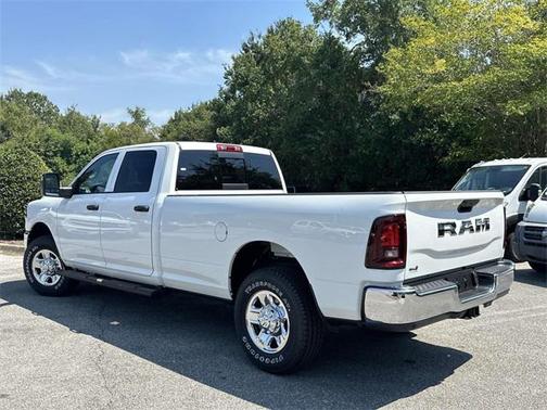 2025 RAM 2500 Tradesman Crew Cab 4x2 8' Box