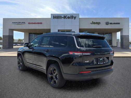 Diamond Black Crystal Pearlcoat 2026 Jeep Grand Cherokee L Limited
