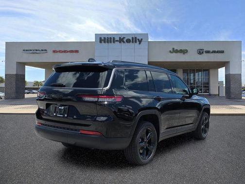 Diamond Black Crystal Pearlcoat 2026 Jeep Grand Cherokee L Limited