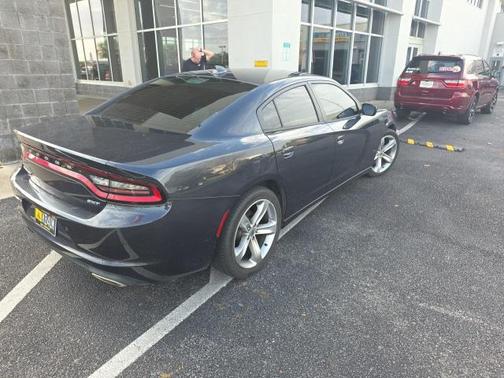 2017 Dodge Charger SXT