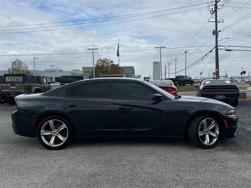 2017 Dodge Charger SXT
