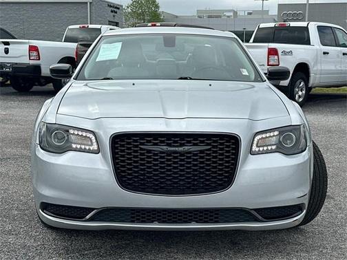 2022 Chrysler 300 Touring