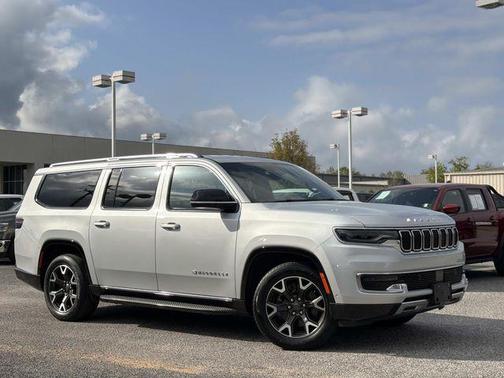 Silver Zynith 2023 Jeep Wagoneer L Series III 4x2