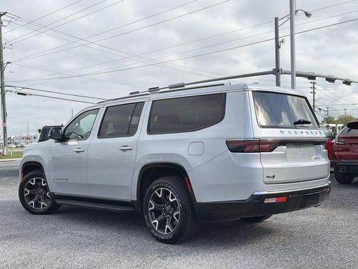 Silver Zynith 2023 Jeep Wagoneer L Series III 4x2