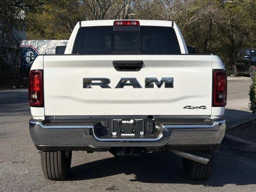 Bright White Clearcoat 2026 RAM 2500 Tradesman Crew Cab 4x4 6'4' Box