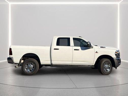 Bright White Clearcoat 2026 RAM 2500 Tradesman Crew Cab 4x4 6'4' Box