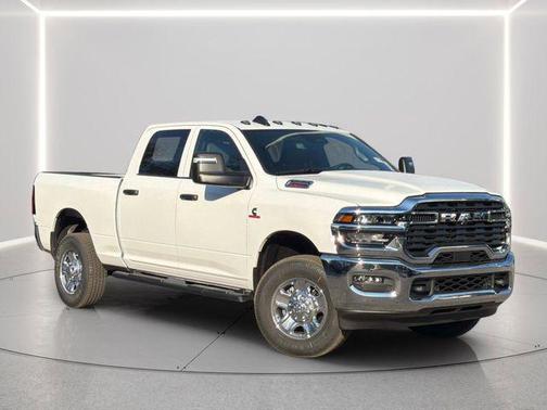 Bright White Clearcoat 2026 RAM 2500 Tradesman Crew Cab 4x4 6'4' Box
