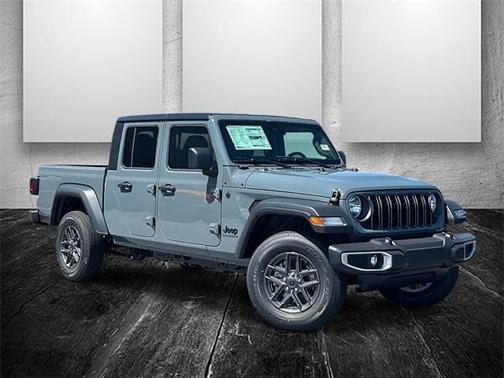 2025 Jeep Gladiator Sport S