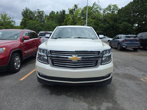 White Diamond Tricoat 2015 Chevrolet Suburban 1500 LTZ