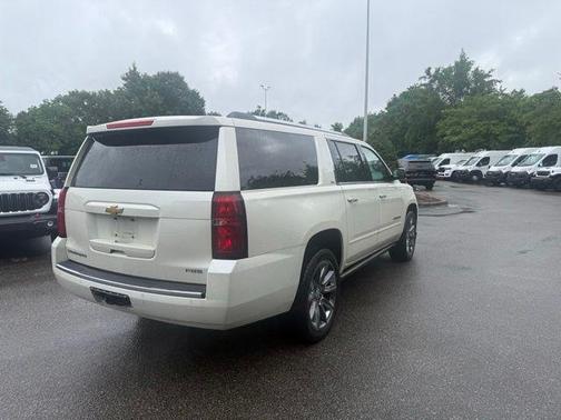 White Diamond Tricoat 2015 Chevrolet Suburban 1500 LTZ