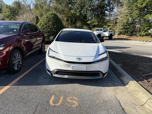 2023 Toyota Prius XLE