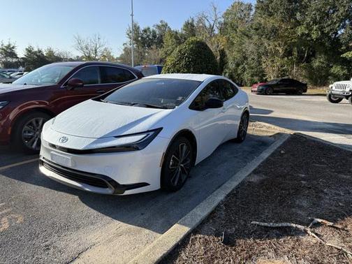 2023 Toyota Prius XLE