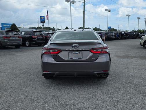 Predawn Gray Mica 2024 Toyota Camry SE