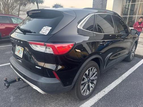 2020 Ford Escape Titanium