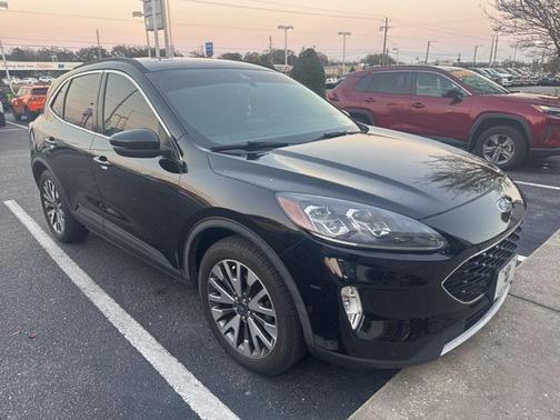 2020 Ford Escape Titanium