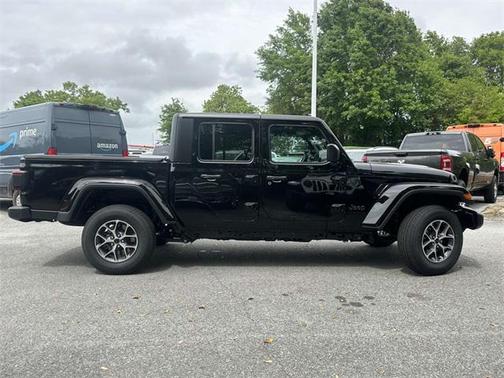 2024 Jeep Gladiator Sport S
