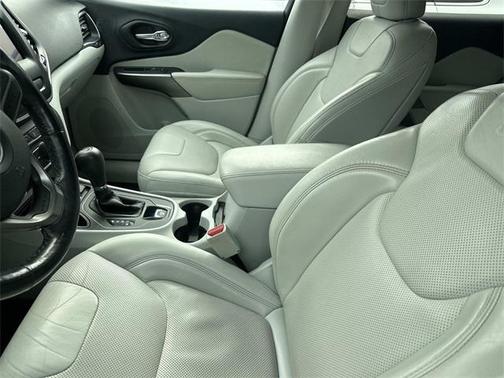 2020 Jeep Cherokee Latitude Lux