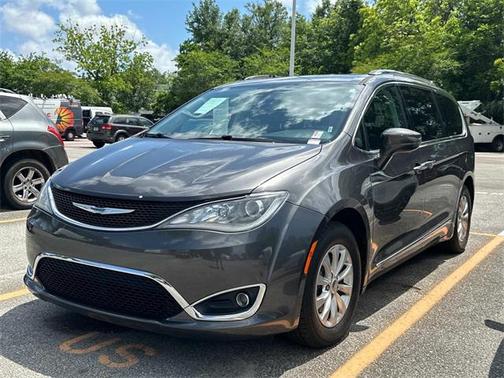 2018 Chrysler Pacifica Touring-L