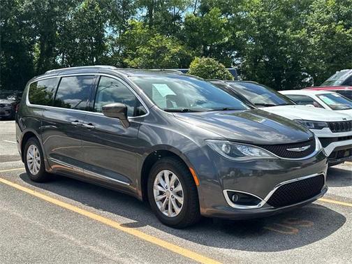 2018 Chrysler Pacifica Touring-L