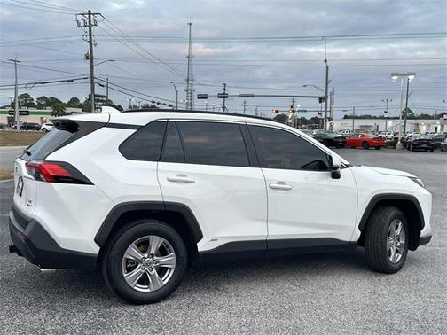 2025 Toyota RAV4 Hybrid LE