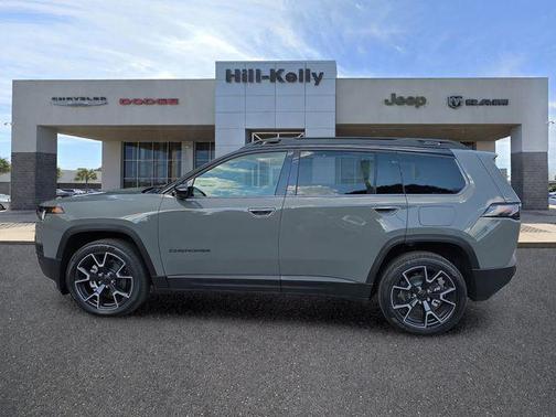 Sting-Gray Clearcoat 2026 Jeep Cherokee Overland