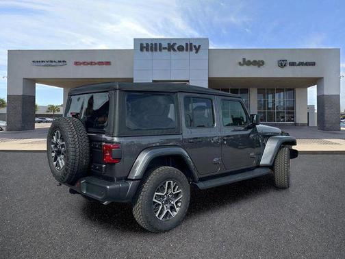 granite crystal metallic clearcoat 2026 Jeep Wrangler 4-Door Sahara 4x4