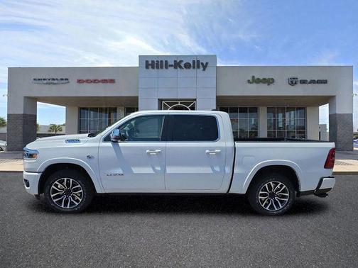 Ivory White Tri-Coat Pearlcoat 2026 RAM 1500 Longhorn