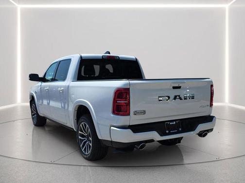 Ivory White Tri-Coat Pearlcoat 2026 RAM 1500 Longhorn