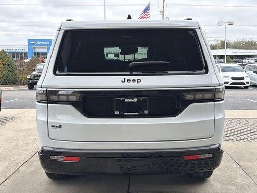 2026 Jeep Grand Wagoneer 4x2