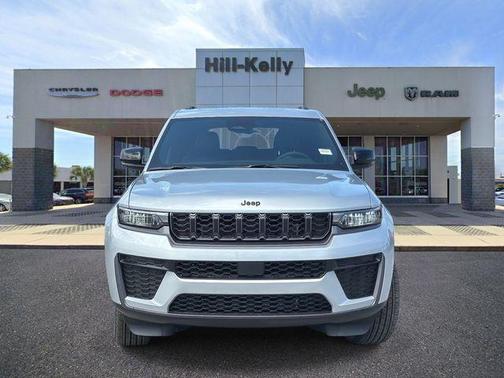 Silver Zynith 2026 Jeep Grand Cherokee Altitude