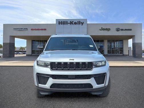 Silver Zynith 2026 Jeep Grand Cherokee Altitude
