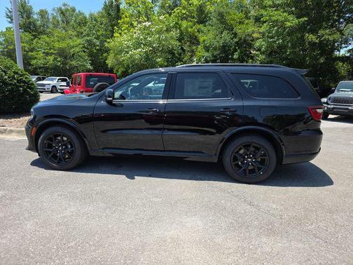 DB Black Clearcoat 2026 Dodge Durango GT Premium HEMI V8