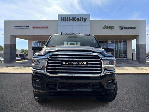 Diamond Black Crystal Pearlcoat 2024 RAM 2500 Longhorn